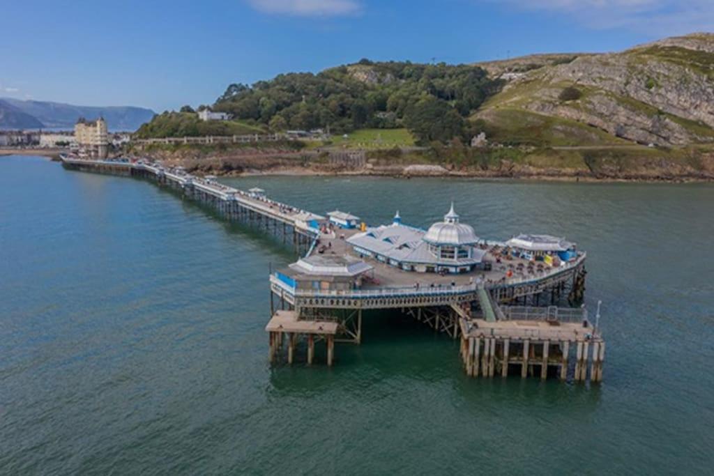 Carmen Sylva Llandudno Beach Ground Floor Flat 1 Exterior photo